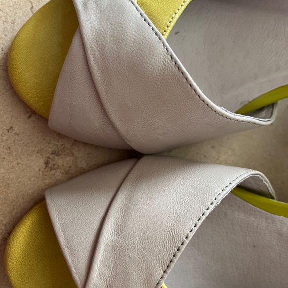 NWT Miz Mooz Warby Women’s Designer Heels in Citron, Size 8.5 - Picture 2 of 7